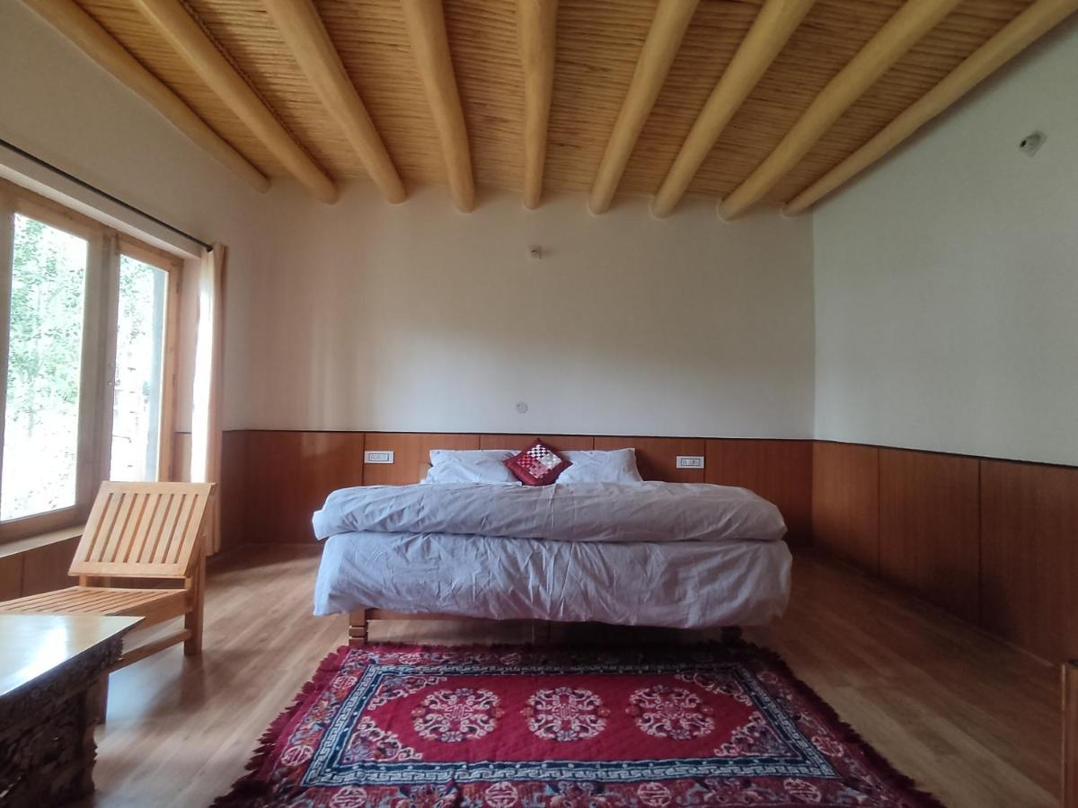 Streamlet Homestay Лех Екстериор снимка