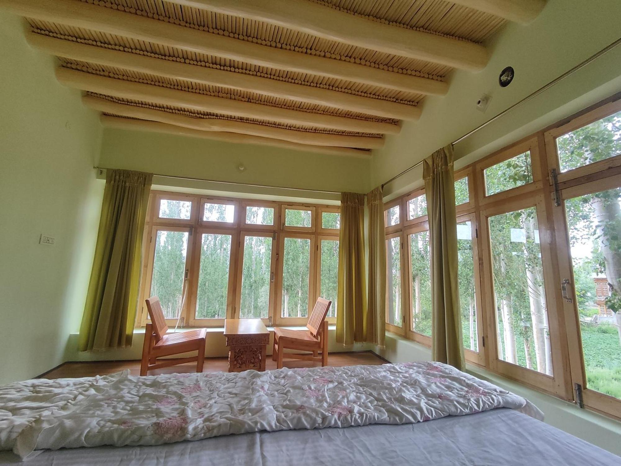 Streamlet Homestay Лех Екстериор снимка
